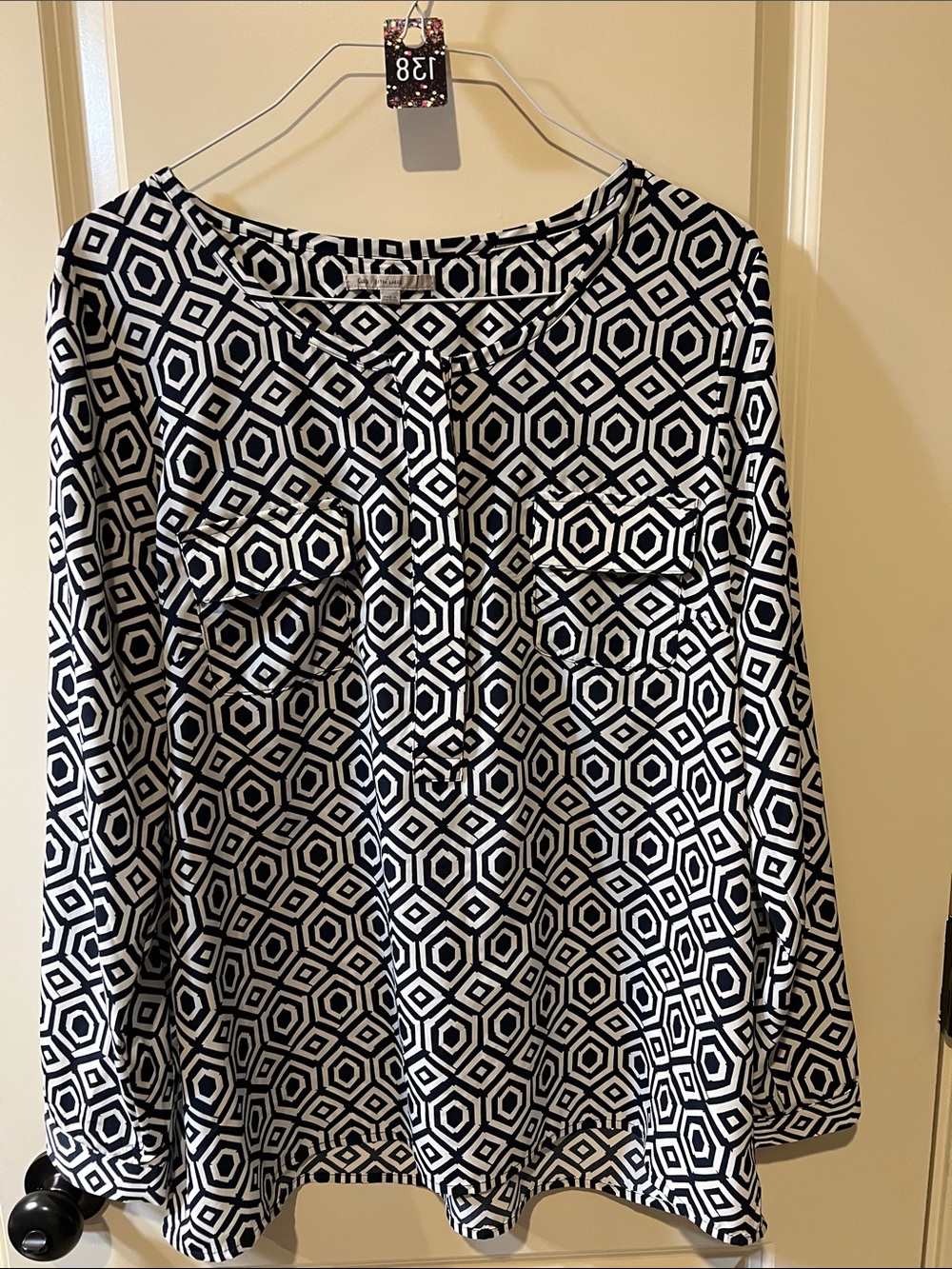 GAP Black and White Geometric Tunic Top